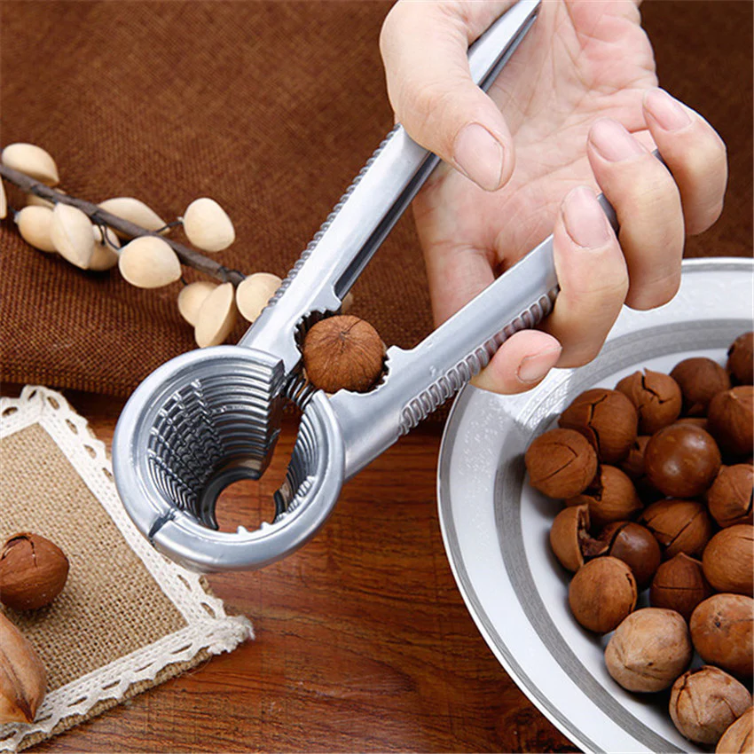 Conical Nut Cracker <br>Zinc Alloy <br>Dimensions - 18.5 x 5 x 6cm - Image 4