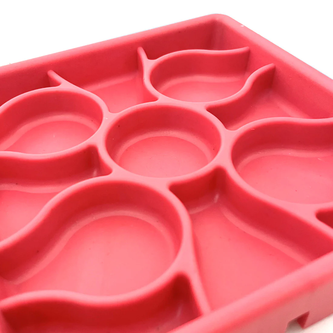 Furzone 4 In 1 Slow Feeder & Lick Bowl/Mat <br>Interconnecting Enrichment Squares <br>Suction Base - Image 9