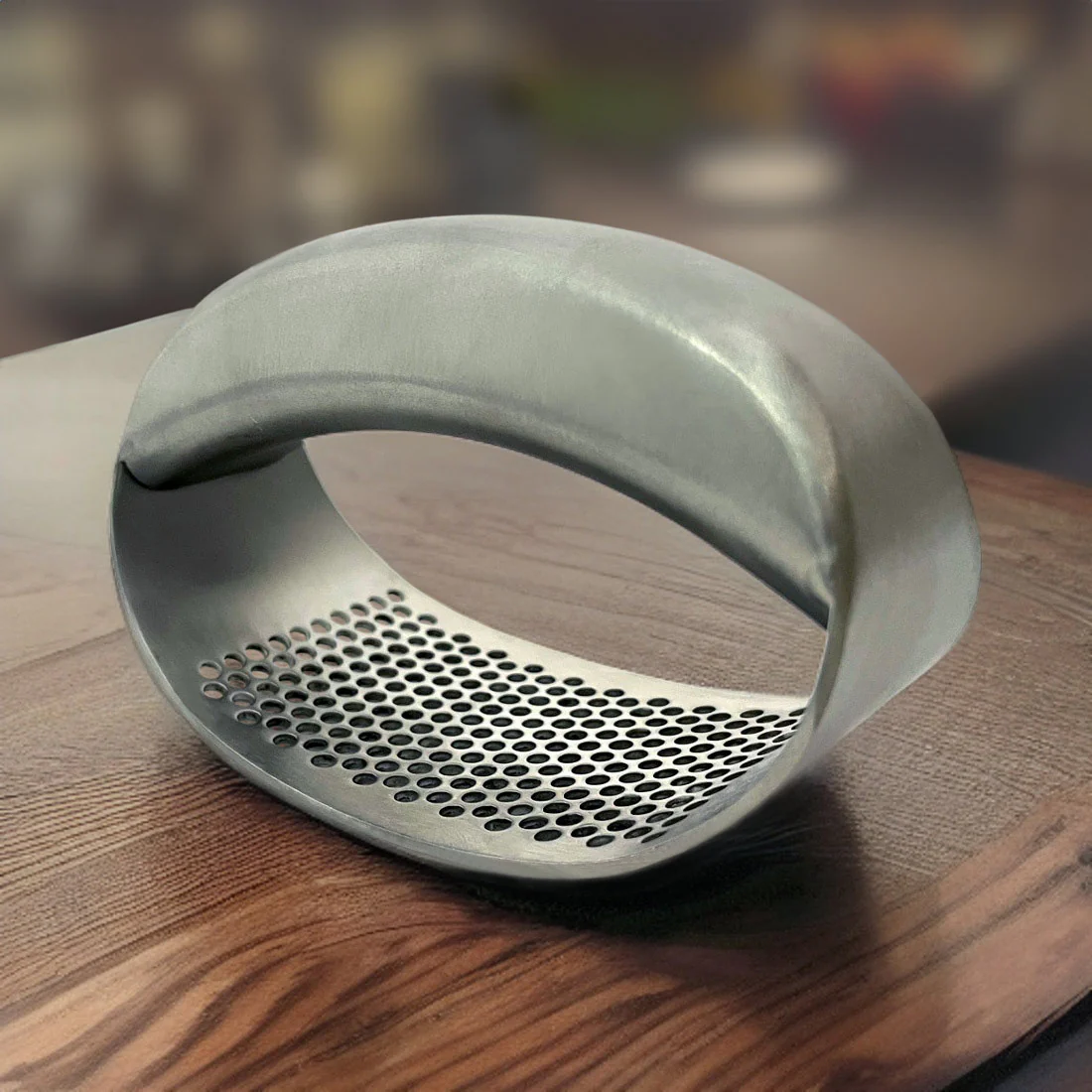 Brampton Drive Garlic Press Rocker <br>18/10 Stainless Steel <br>Dimensions - 11 x 5.2 x 6.5cm - Image 2