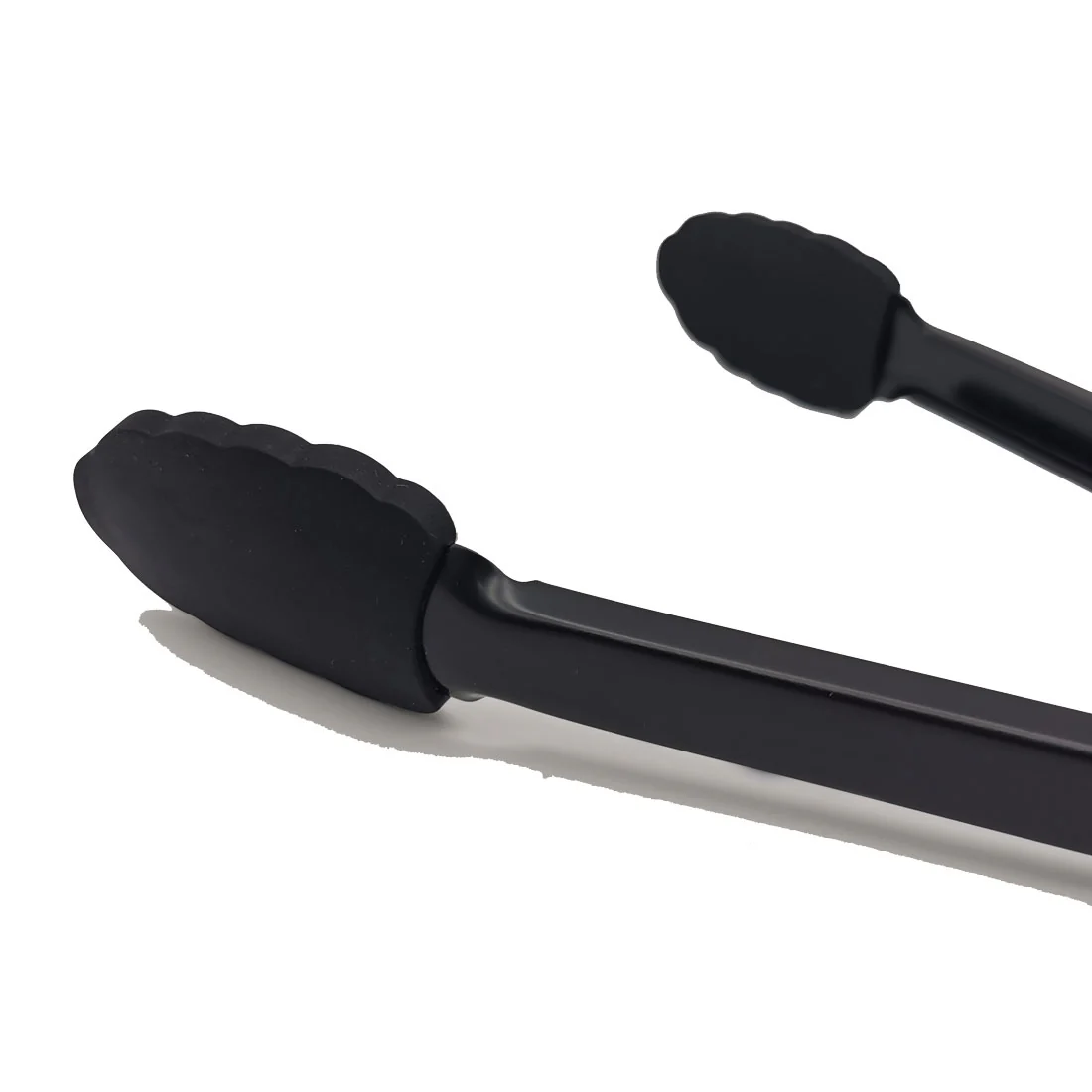 St. Clare Heavy Duty Tongs <br>Black Silicone & Stainless Steel <br>Dimensions - 30cm - Image 4